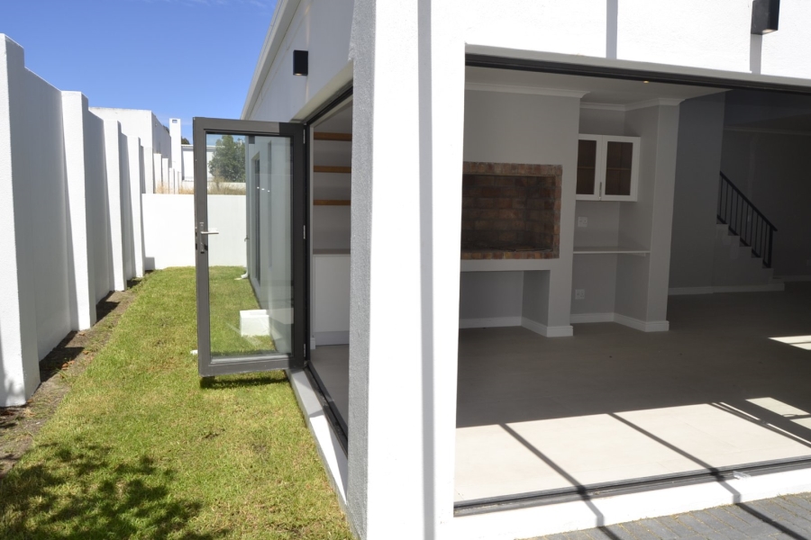 3 Bedroom Property for Sale in Croydon Gardens Estate Western Cape